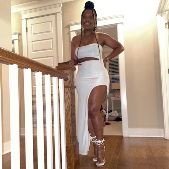 White strappy heels - Picture 3 of 3